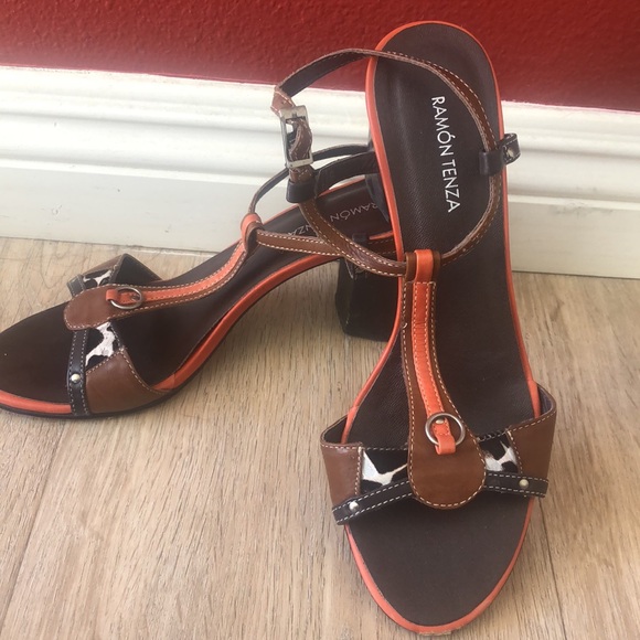 Adorable animal print sandals - Picture 2 of 3